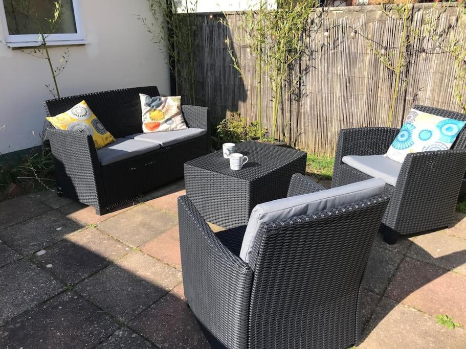3 Double Bed House 10 Mins From Sandbanks Poole Εξωτερικό φωτογραφία