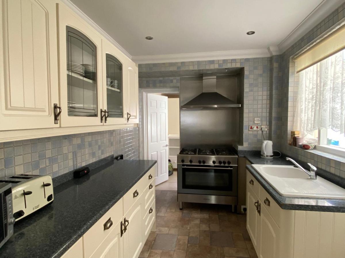 3 Double Bed House 10 Mins From Sandbanks Poole Εξωτερικό φωτογραφία